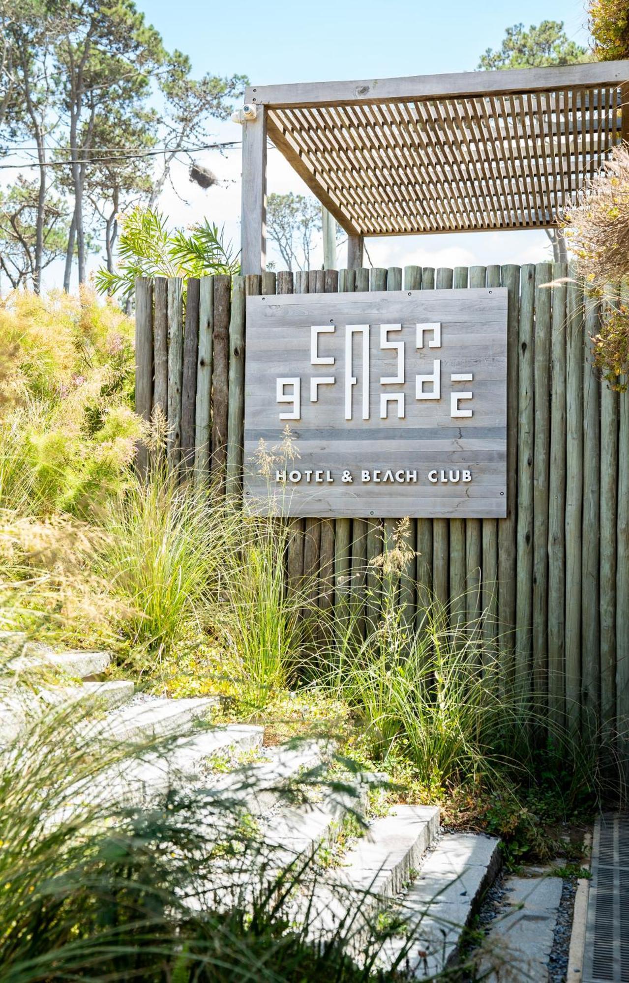 Casagrande Hotel & Beach Club José Ignacio Eksteriør bilde Entrance sign